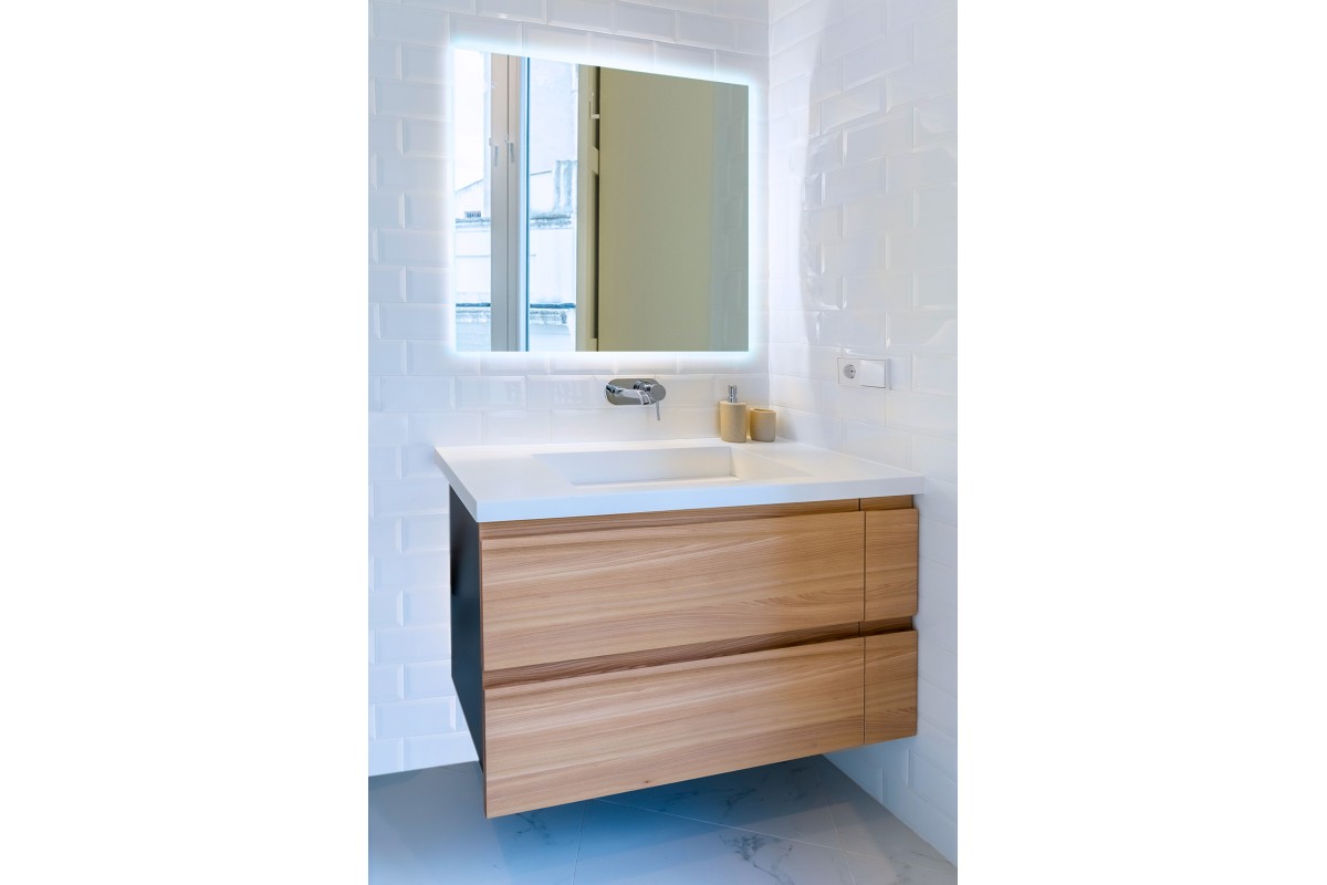 SQUARE LED MIRROR